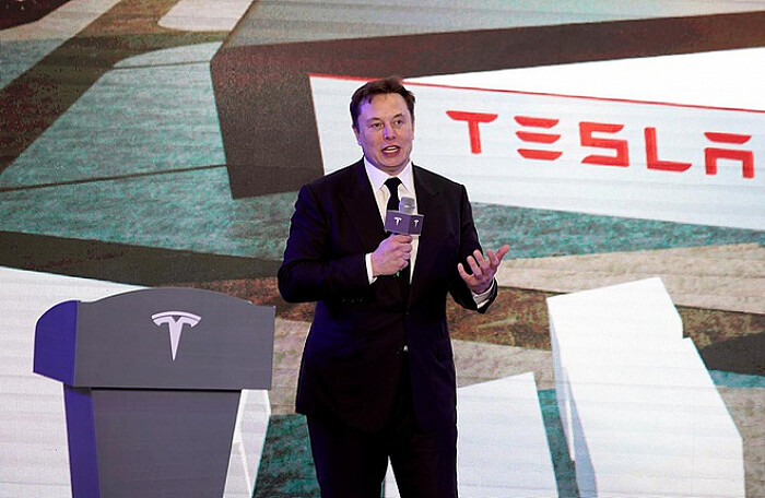 Bức xúc vì lệnh phong tỏa của chính phủ Mỹ, Elon Musk dự định chuyển Tesla khỏi California