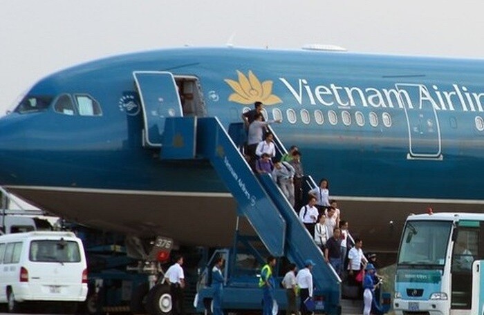 Phi công tố cáo VietnamAirlines khai khống bảng lương