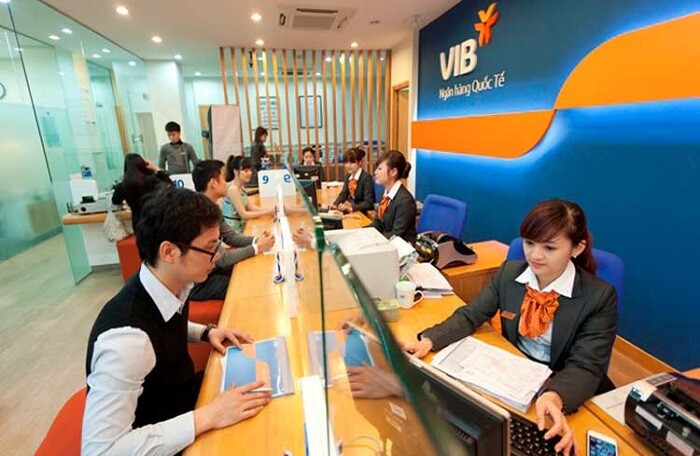 Phó Tổng giám đốc Hồ Vân Long muốn mua vào 2,3 triệu cổ phiếu VIB