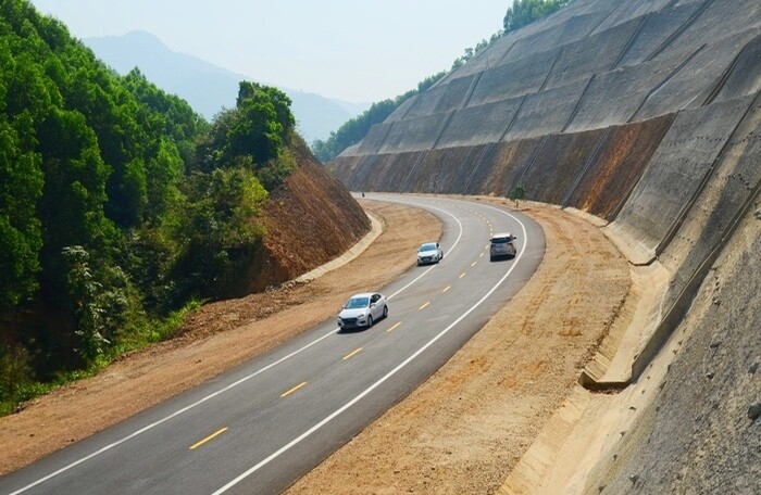 Hoãn khởi công cao tốc Cam Lộ - La Sơn