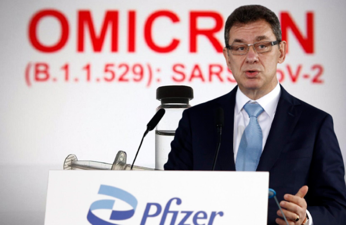 CEO Pfizer: 'Omicron lây lan nhanh và dẫn tới nhiều đột biến'