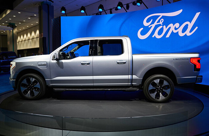 Đầu tư vào công ty xe điện ‘vô danh’, Ford thu 8,2 tỷ USD trong quý IV