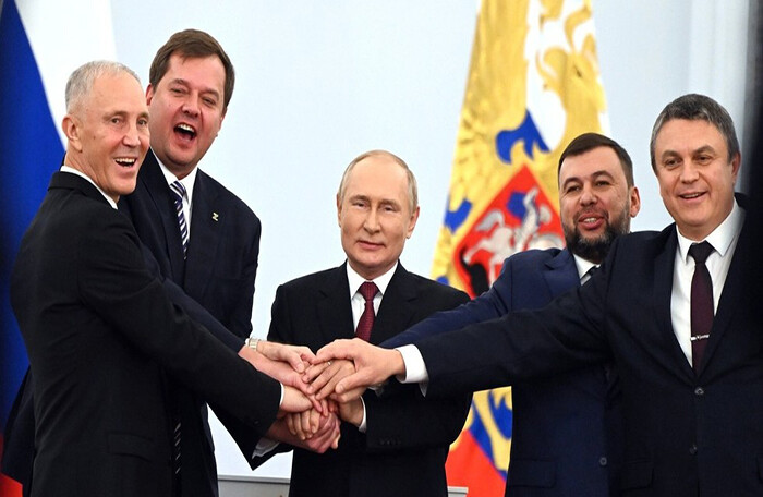 Phương Tây gay gắt, tung đòn trừng phạt mới sau ‘cuộc sáp nhập lớn nhất châu Âu’ của Nga