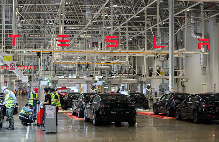 Tesla giảm giá xe điện tại Trung Quốc, tăng sức cạnh tranh với ô tô nội địa