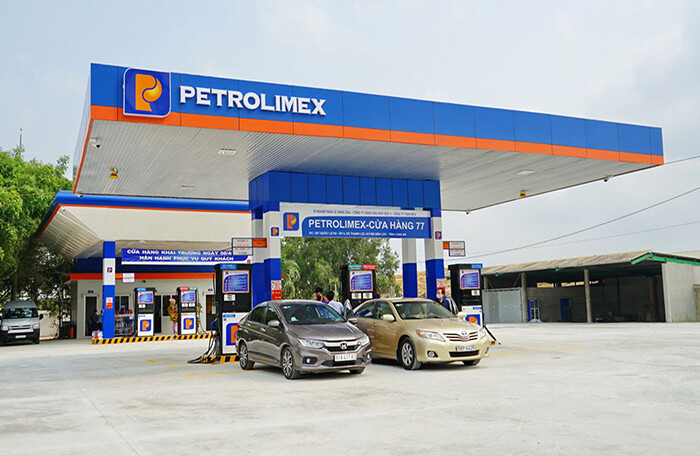 Doanh thu tăng vọt lên 3 tỷ USD, Petrolimex vẫn lỗ kinh doanh xăng dầu