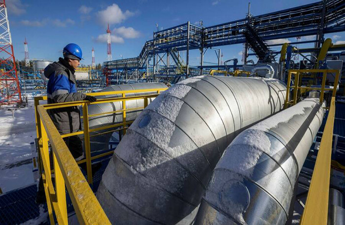 JPMorgan: Giá dầu có thể lên tới 120 USD/ thùng nếu căng thẳng Nga – Ukraine leo thang