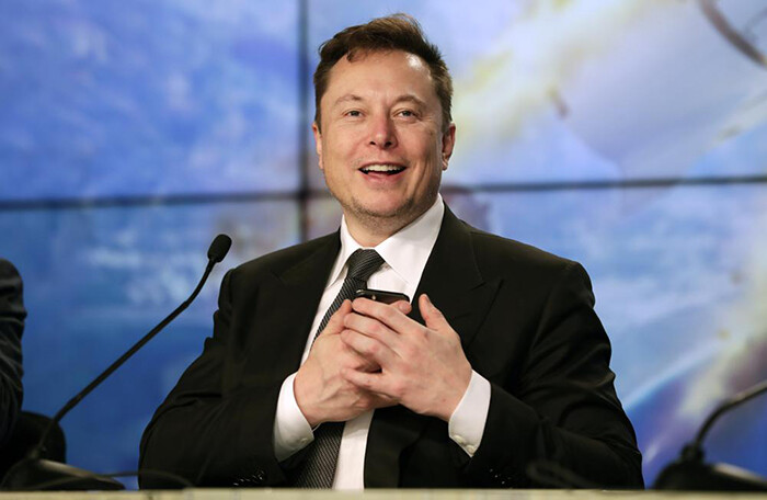 Vừa ‘chân ướt chân ráo’ vào Twitter, Elon Musk đã bị cổ đông kiện