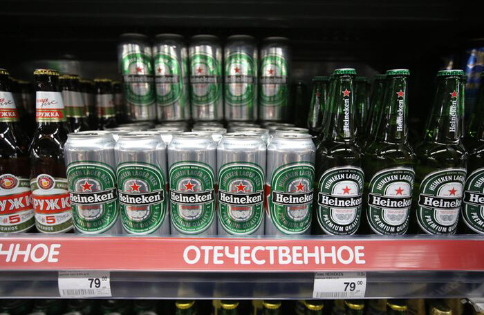 Heineken bán mảng kinh doanh tại Nga với giá 1 euro