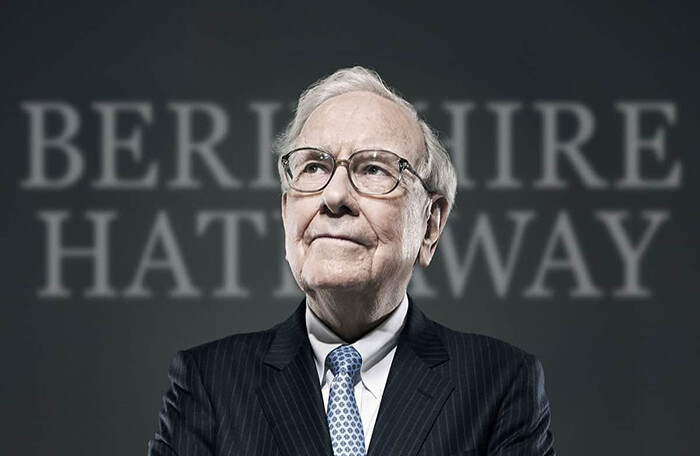 'Huyền thoại' Warren Buffett lại khiến mọi người thán phục, cổ phiếu Berkshire Hathaway lên cao nhất mọi thời đại