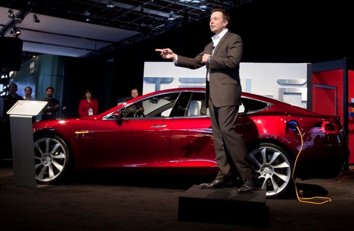 Lỗ triền miên hàng tỷ USD, vì sao Tesla qua mặt mọi ông lớn ngành ôtô?