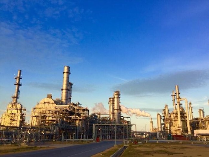 Bộ Công Thương yêu cầu nhà máy Nghi Sơn và Bình Sơn đảm bảo nguồn cung xăng dầu