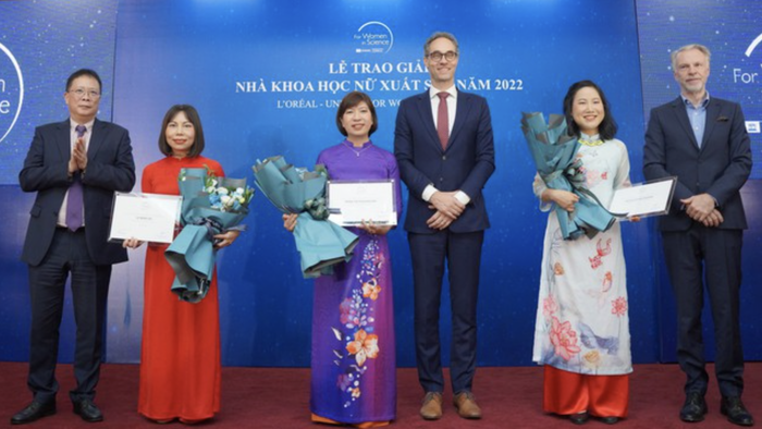 3 nhà khoa học nữ xuất sắc Việt Nam năm 2022 được vinh danh là ai?