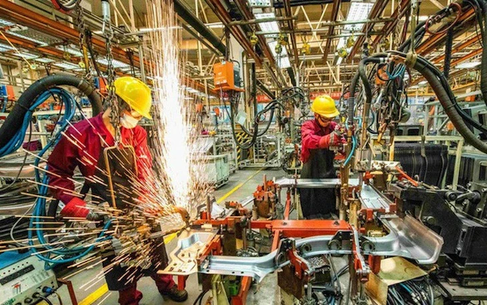 Standard Chartered: ‘Kinh tế Việt Nam sẽ phục hồi mạnh mẽ nửa cuối năm’