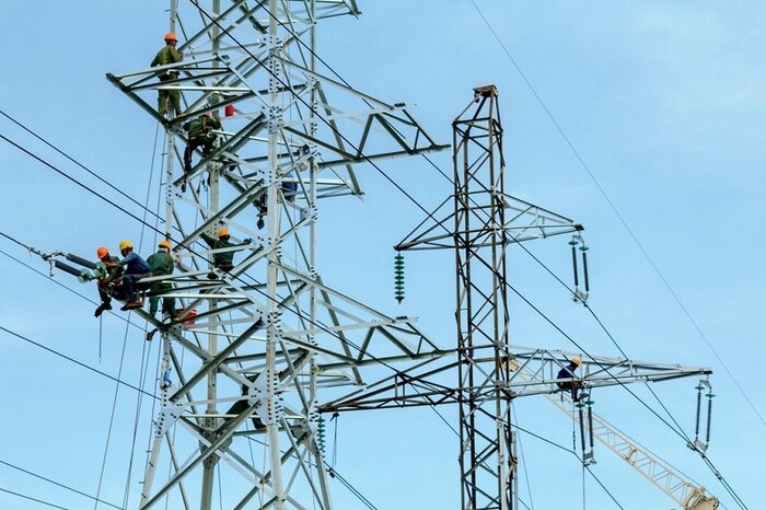 Lo thiếu điện tại miền Bắc, Bộ Công Thương đề xuất nhập khẩu điện từ Lào