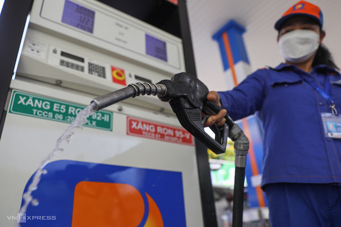 Thủ tướng: 'Dứt khoát thu giấy phép nếu cửa hàng xăng dầu không dùng hóa đơn điện tử'