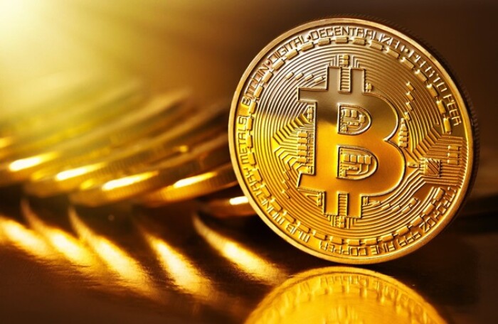 Giá Bitcoin vượt mốc 5.000 USD, đạt kỷ lục mới