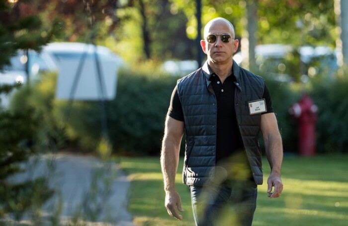 Trước Jeff Bezos, những tỷ phú nào từng giàu nhất thế giới?