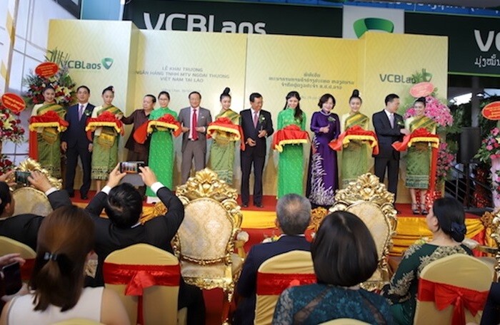 Phó Tổng giám đốc Vietcombank làm Chủ tịch Hội đồng quản trị ngân hàng con tại Lào