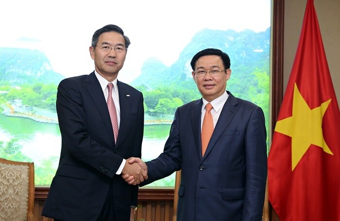 Phó Thủ tướng muốn ngân hàng Nhật tích cực tham gia tái cơ cấu ngân hàng Việt