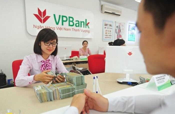 VPBank: Ngân hàng mẹ bù đắp đà tăng chậm lại của FE Credit