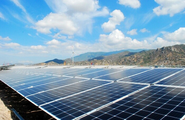 Điện mặt trời 'nở rộ': Các doanh nghiệp lãi bao nhiêu?