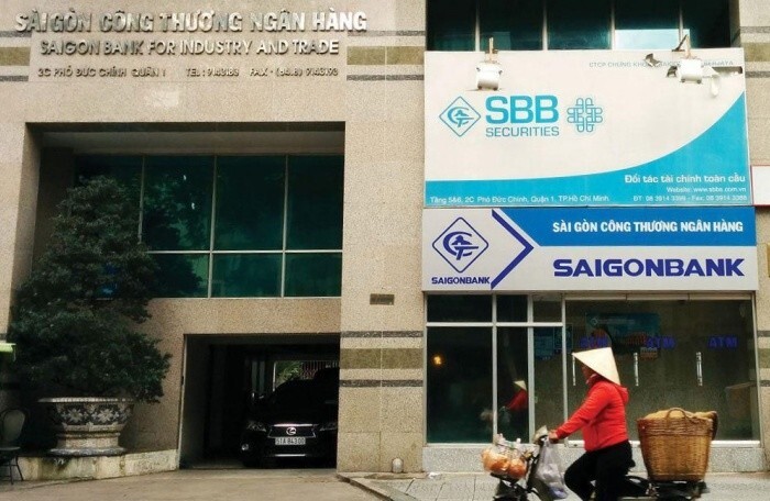 Saigonbank báo lãi quý III giảm 61%, cổ phiếu vừa lên sàn đã lao dốc