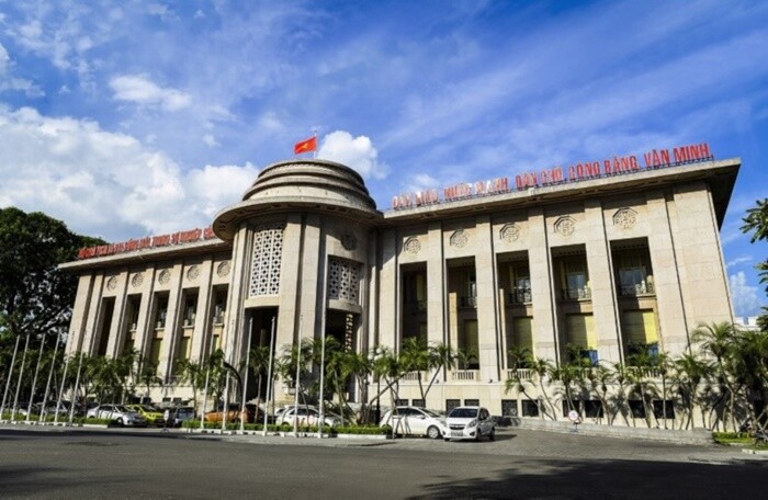 Tiếp bước FED, Ngân hàng Nhà nước Việt Nam giảm lãi suất điều hành