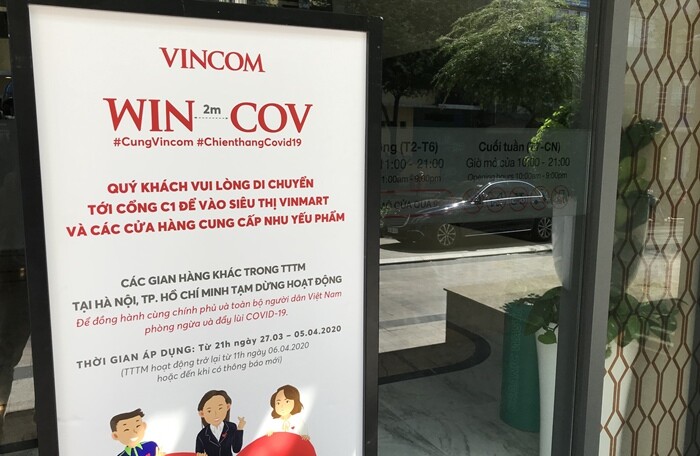 Covid-19: PNJ tạm đóng 50% cửa hàng tại các thị trường lớn, Vingroup cắt giảm chi phí kinh doanh