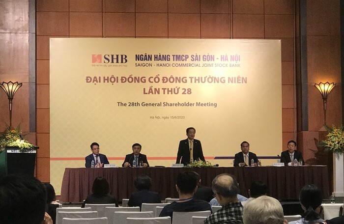 ĐHCĐ SHB: Lãi 5 tháng 1.300 tỷ, Chủ tịch Đỗ Quang Hiển nói 'giá cổ phiếu vẫn dưới giá trị thực'
