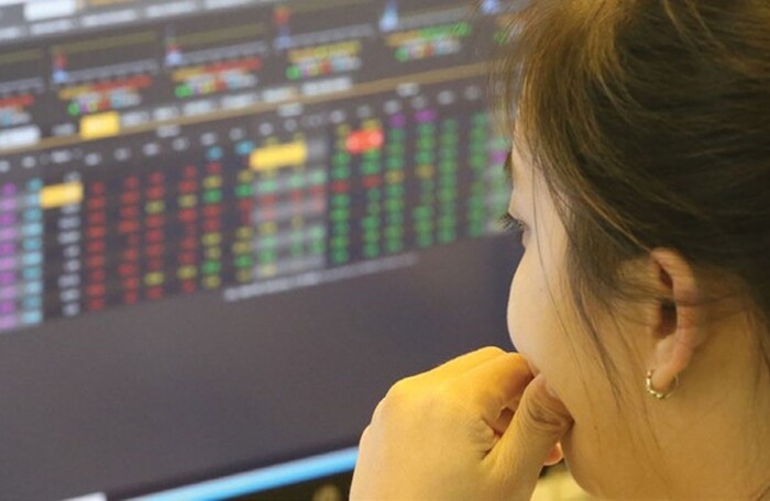 Điểm loạt cổ phiếu rớt 30% trong tuần VN-Index lọt nhóm giảm mạnh nhất thế giới