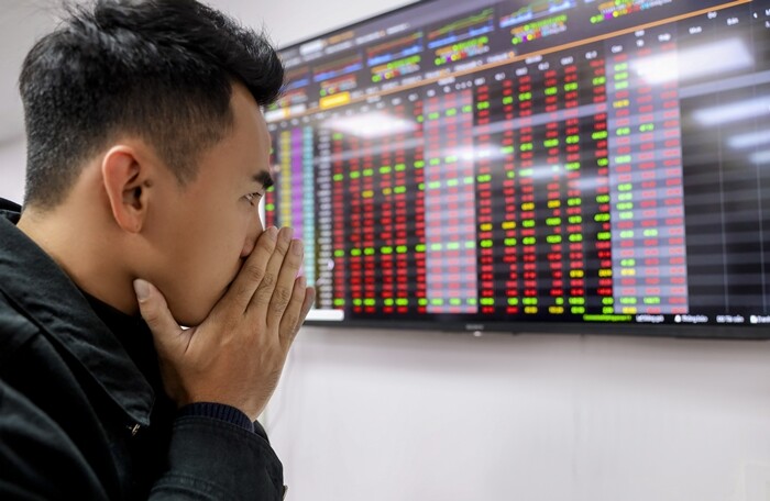 Thị trường hoảng loạn, VN-Index giảm 2,68% về dưới mốc 1.150 điểm