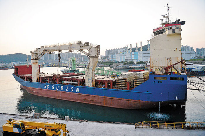 Nga ‘tố’ Hàn Quốc ‘giam giữ trái phép’ tàu Sevastopol với 14 thủy thủ đoàn