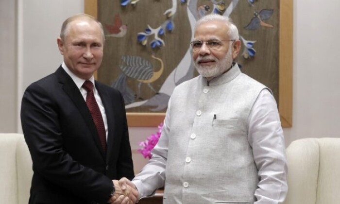 Không ‘ngán’ Mỹ, Ấn Độ chính thức ký hợp đồng mua ‘rồng lửa’ S-400 của Nga