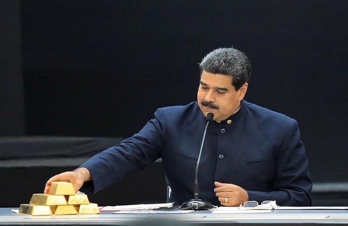 Lo ‘mất trắng’, Venezuela gấp rút vận chuyển 14 tấn vàng từ Anh về nước