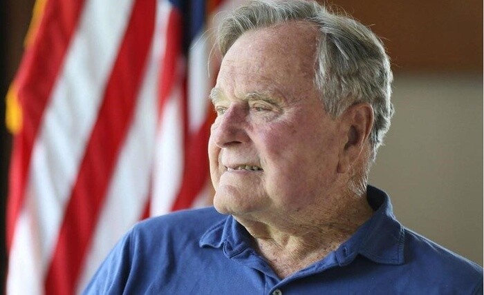 Cựu Tổng thống Mỹ George Bush qua đời ở tuổi 94
