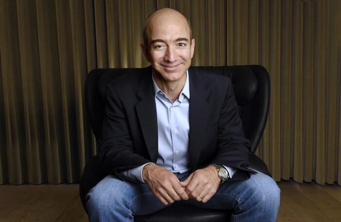 ‘Ông trùm’ Amazon là tỷ phú đầu tiên sở hữu khối tài sản trên 100 tỷ USD