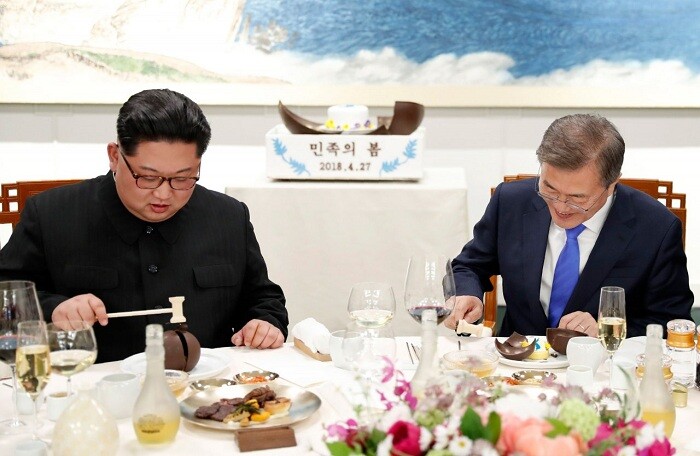 Cử chỉ ‘tinh tế’ của ông Kim Jong-un tại thượng đỉnh Hàn - Triều