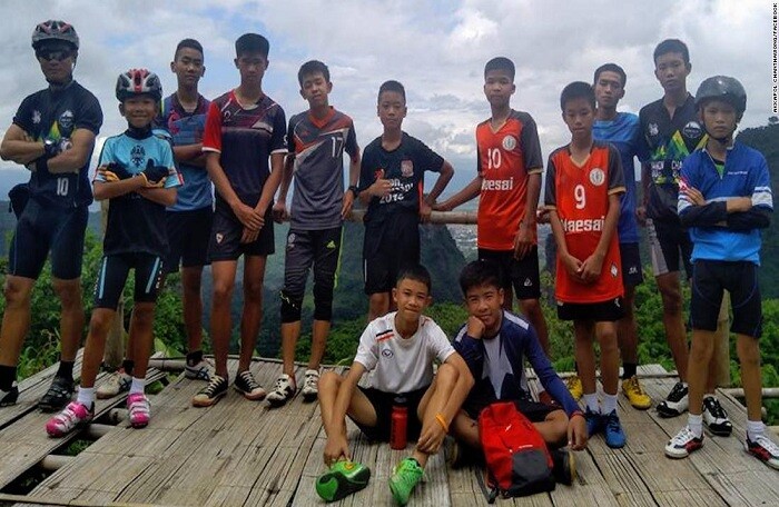 Thái Lan chứng kiến ‘điều kỳ diệu’, toàn bộ đội bóng nhí được giải cứu thành công