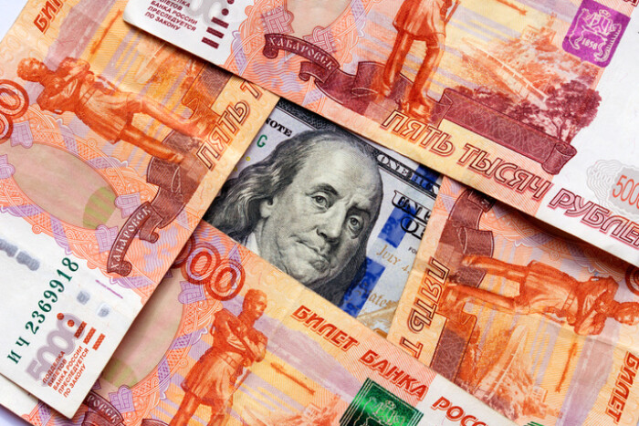 Nga giảm bớt lệ thuộc vào đồng USD, nói ‘chưa muốn động đến công ty Mỹ'