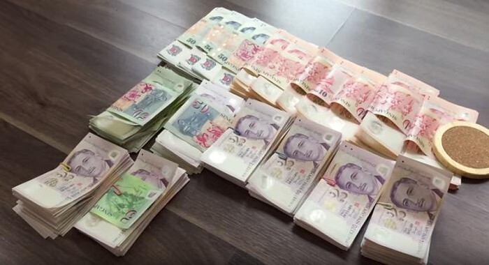 Mang 280.000 USD nhập cảnh Singapore mà không khai báo, thanh niên Việt nộp phạt 5.900 USD