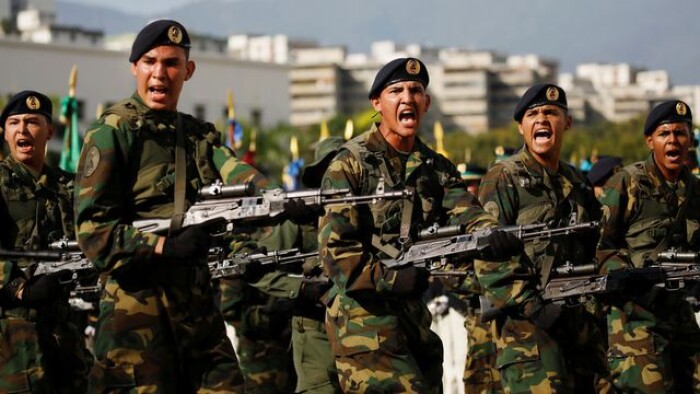 Tổng thống Venezuela lệnh quân đội tập trận đẩy lùi nguy cơ xâm lược
