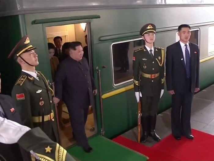 Báo Nga: Ông Kim Jong-un đã lên tàu tới Hà Nội