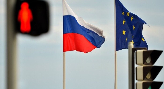 EU trừng phạt Nga: 'Gậy ông đập lưng ông'