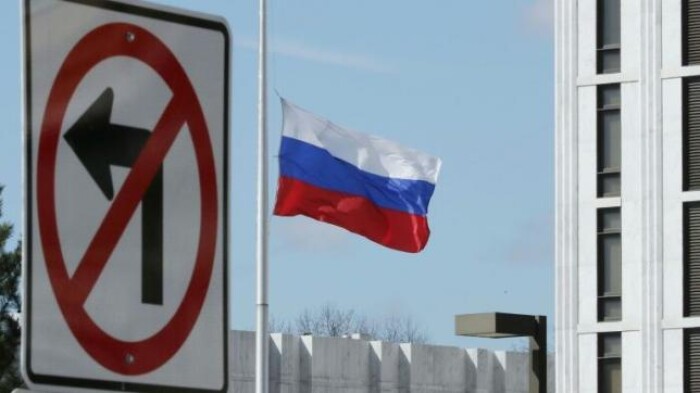 Cựu Tổng Tư lệnh NATO đề xuất ‘cấm người Nga tới Mỹ’