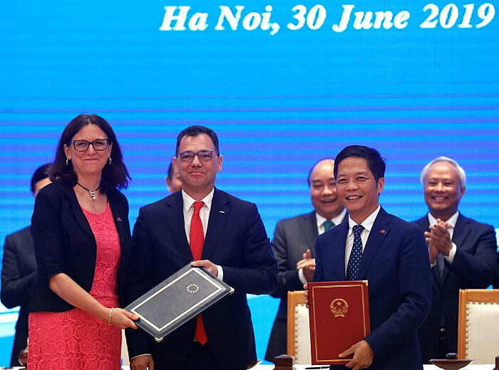 Báo chí quốc tế đồng loạt đưa tin Việt Nam - EU ký hiệp định thương mại tự do