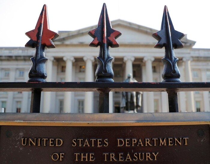Mỹ chìm trong nợ công, thâm hụt ngân sách tăng 27%