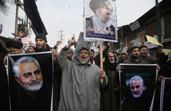 Iran ra luật mới, coi Lầu Năm Góc là 'phần tử khủng bố'