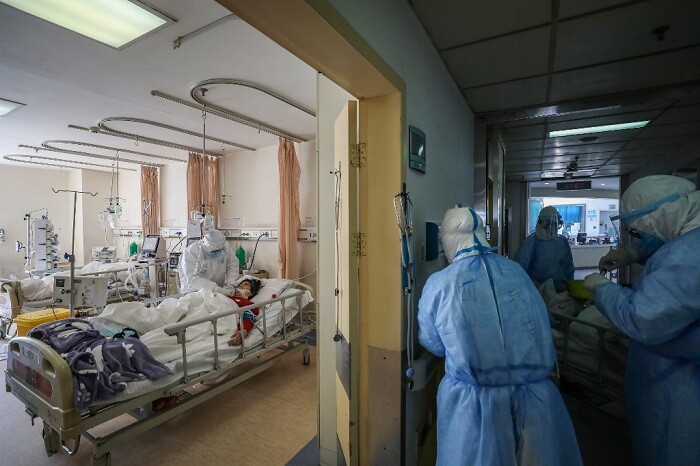 2.360 người chết vì nhiễm virus Covid-19, dịch có dấu hiệu bùng phát mạnh bên ngoài Trung Quốc
