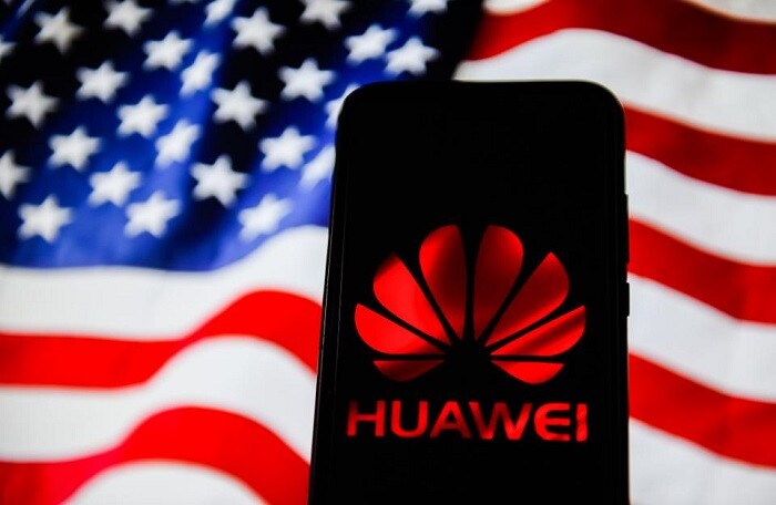Vừa gia hạn giấy phép kinh doanh, ông Trump lại tiếp tục ‘chĩa mũi nhọn’ vào Huawei