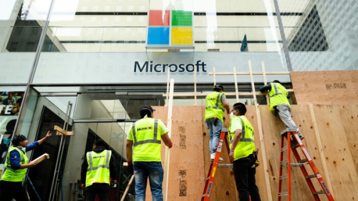 Microsoft bất ngờ tuyên bố đóng cửa vĩnh viễn tất cả cửa hàng bán lẻ